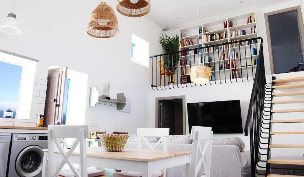 Typical Canarian House With Fabulous Sea Views Тіас Екстер'єр фото